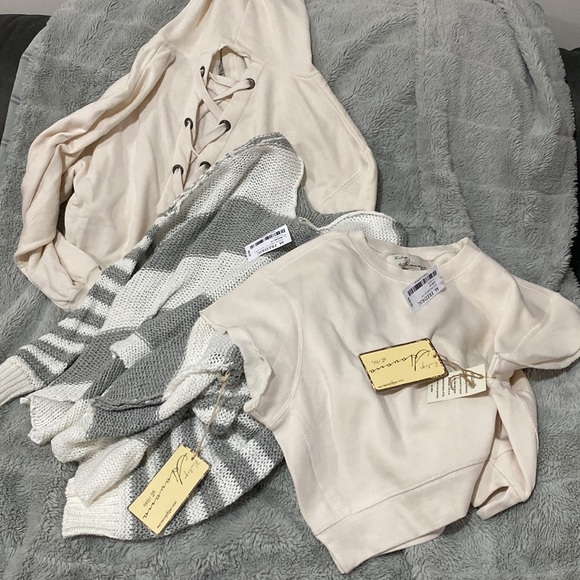 ‼️GOOD DEAL‼️NEW 3 PIECE TOPS FOR SALE - Picture 10 of 11